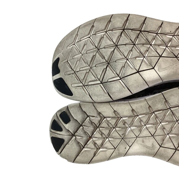 Nike Free RN Flyknit-Women's 9-'Oreo' Black/White Knit Running Shoes- 831017-001 - Picture 6 of 8